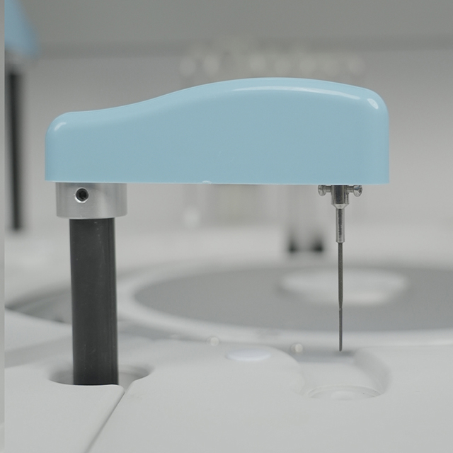 محلل كيمياء السيارات BK-600