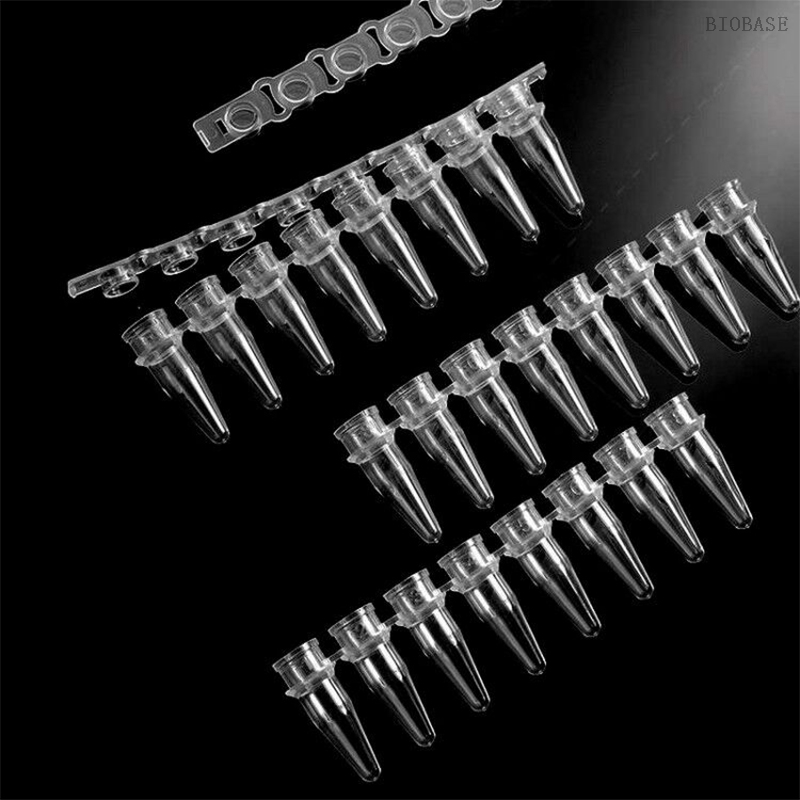 أنبوب PCR شفاف ذو 8 شرائط يمكن التخلص منه بغطاء مسطح 0.1 مل / 0.2 مل أنبوب PCR مع غطاء